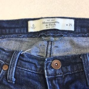 Abercrombie and Fitch skinny jeans size 25